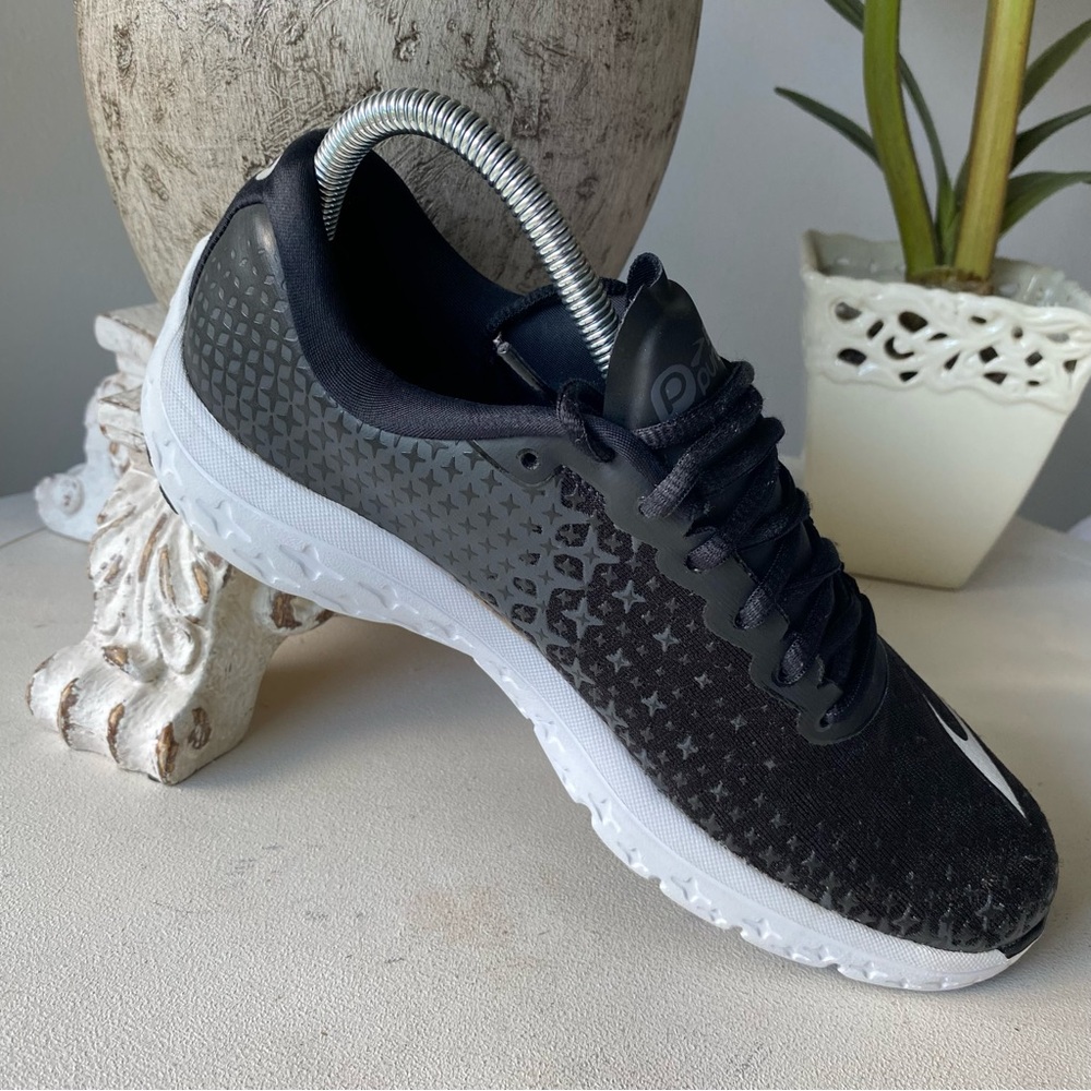 Brooks Ultraboost 5 Athletic Running Sneakers Shoes Womens 8.5 Black White - Picture 6 of 9